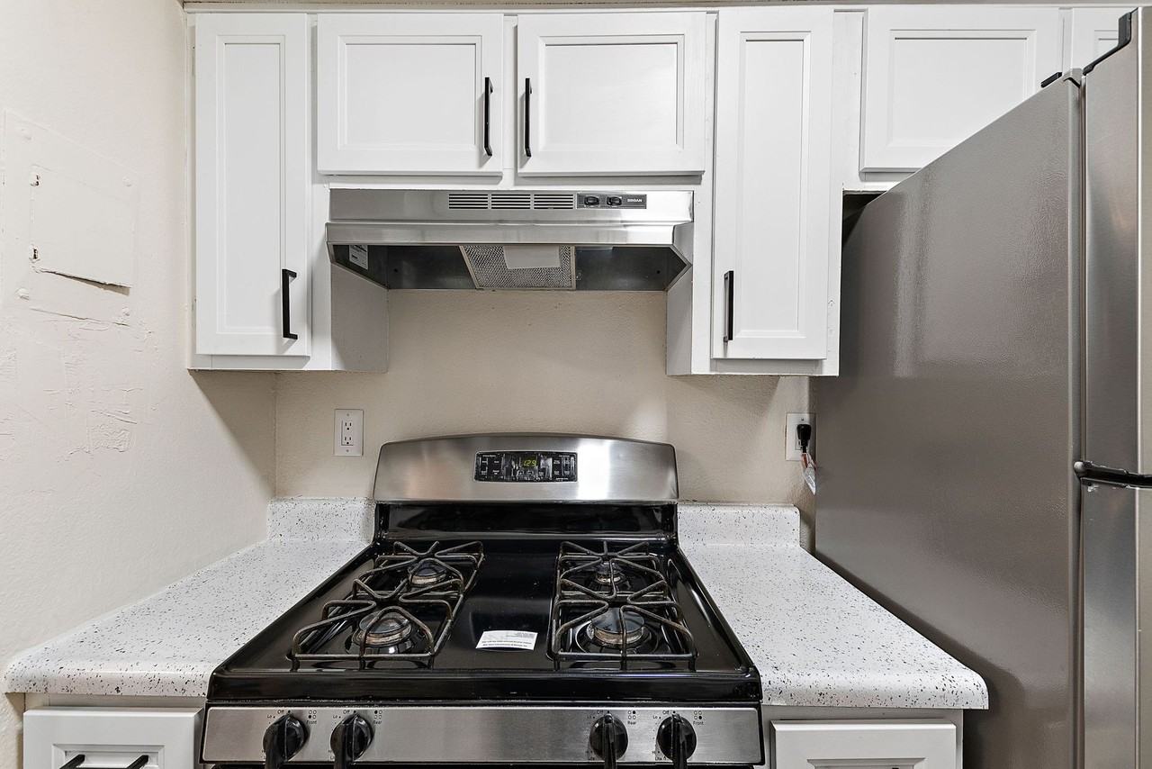 Oval Spring Apartments - Photo 2 of 30