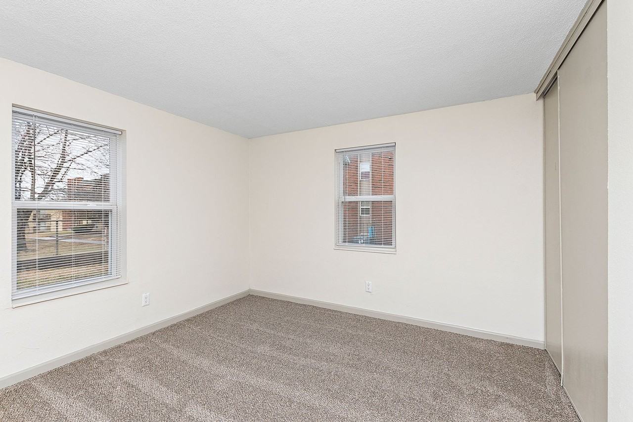 Oval Spring Apartments - Photo 7 of 30