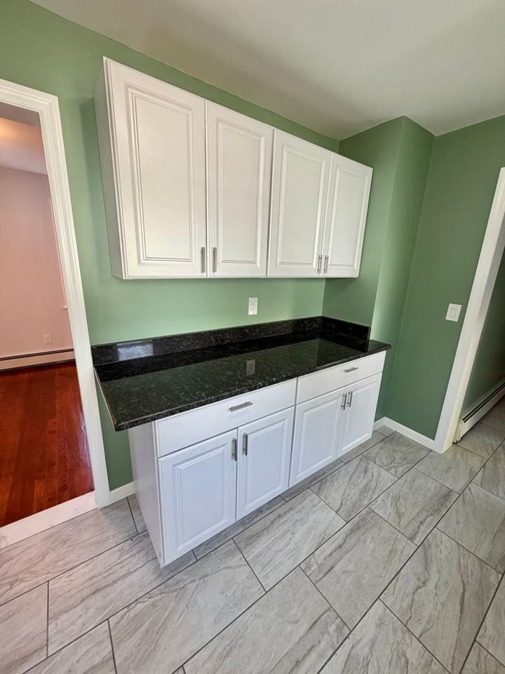 45 Woodcliff Ave - Photo 4 of 21