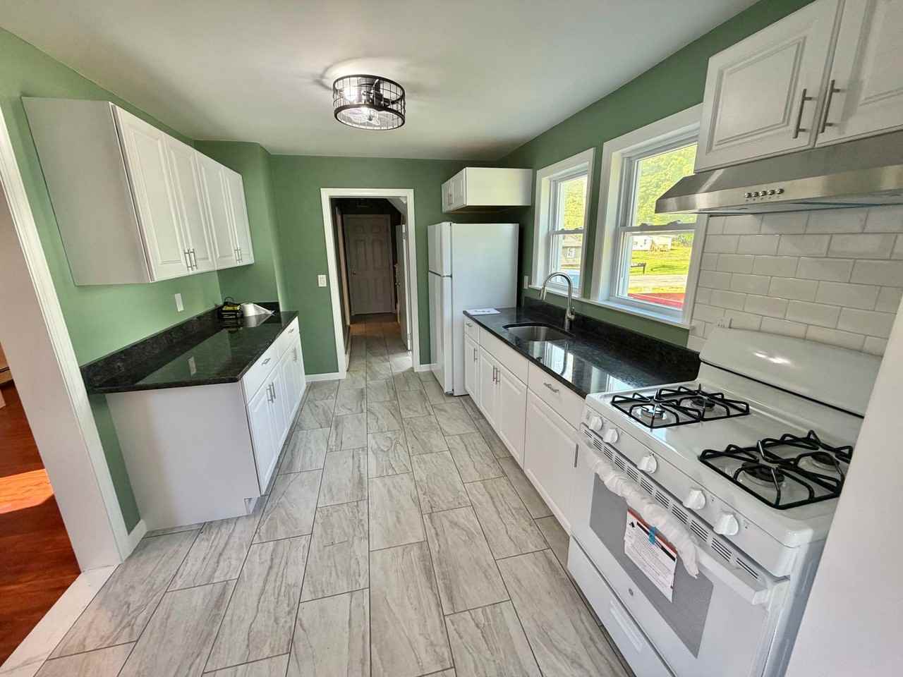 45 Woodcliff Ave - Photo 5 of 21