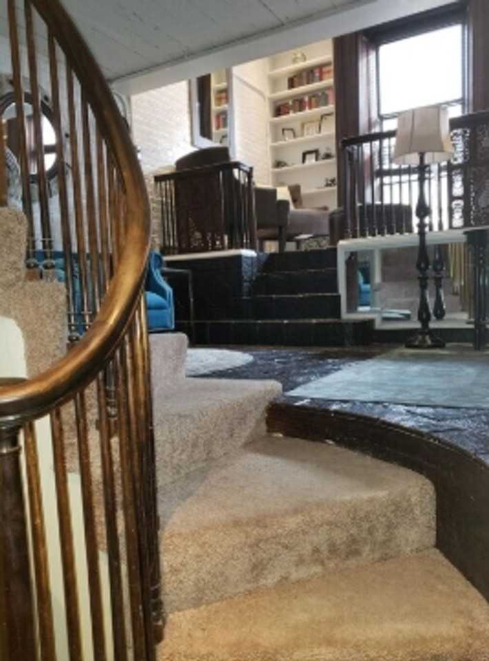 113 Beacon St - Photo 3 of 9