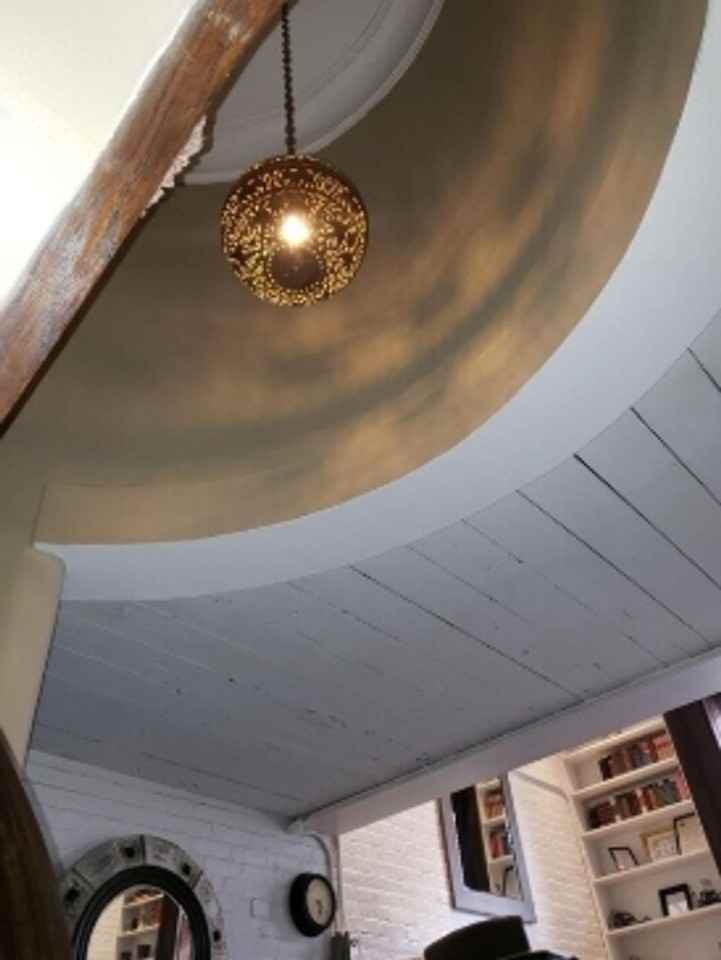 113 Beacon St - Photo 4 of 9