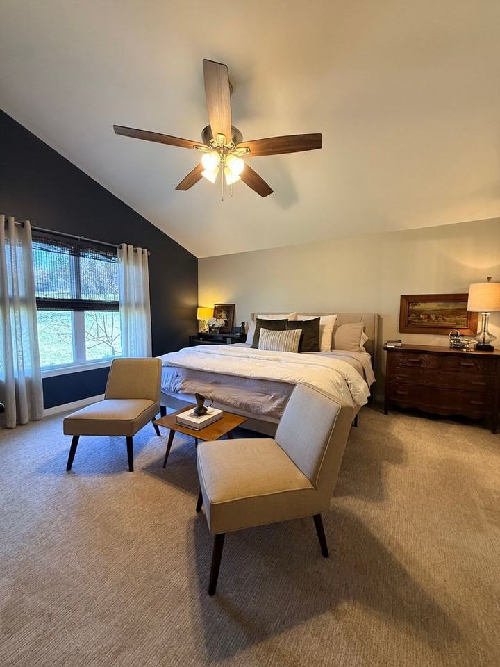 227 Paradigm Dr - Photo 2 of 11