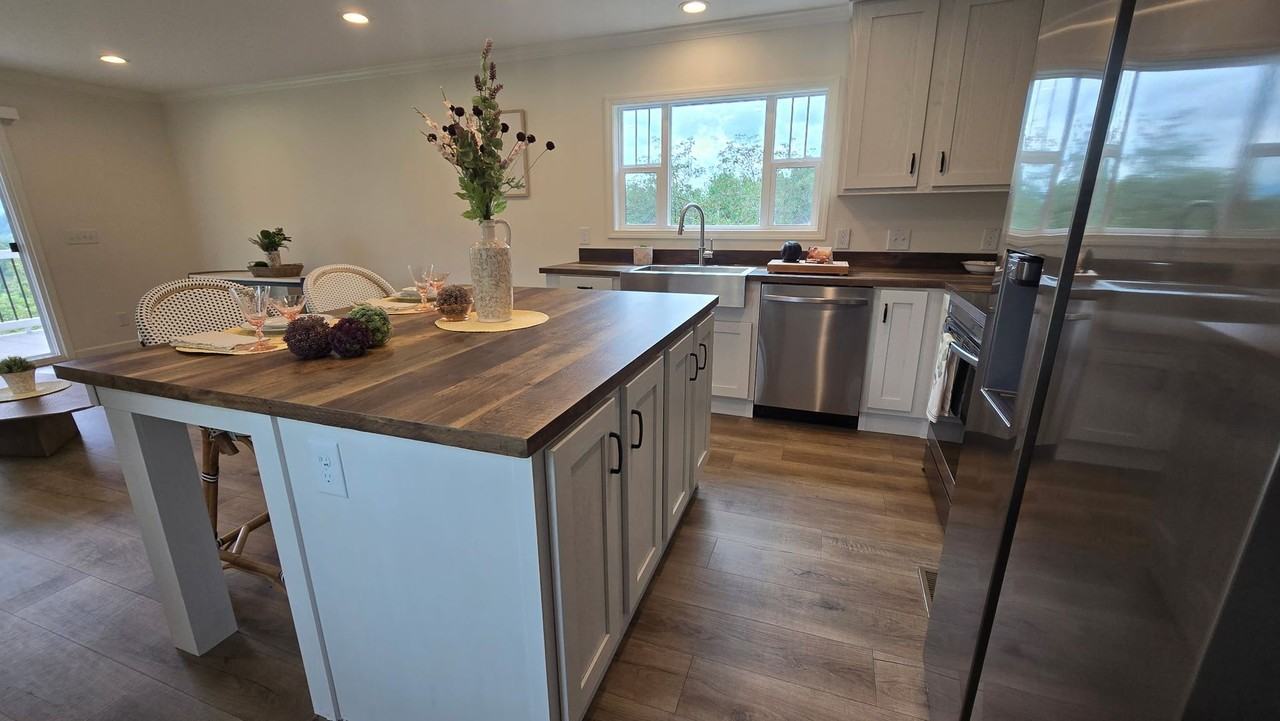 557 Monteith Branch Rd - Photo 7 of 18