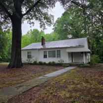 306 11th St - Photo 1 of 1