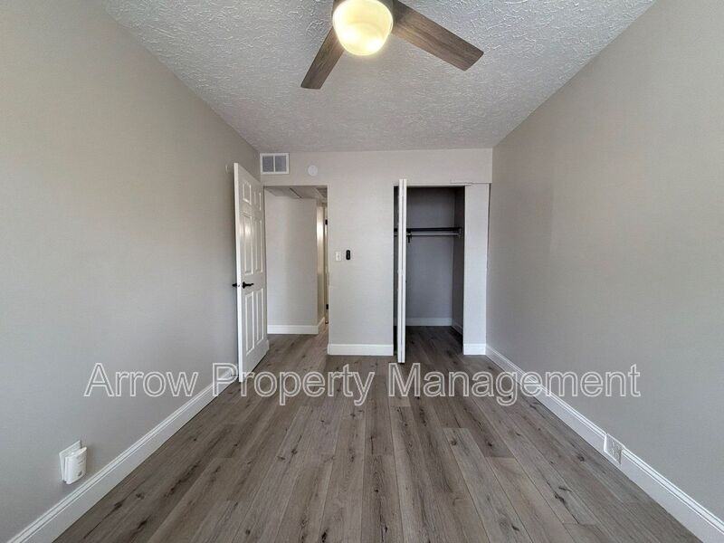 1215 E St - Photo 7 of 8