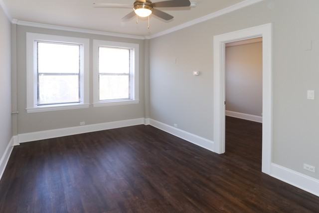 W Lakeside Pl & N Clarendon Ave - Photo 5 of 15