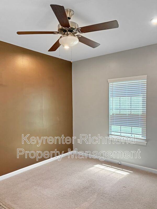 4333 Kenmare Ln - Photo 4 of 23