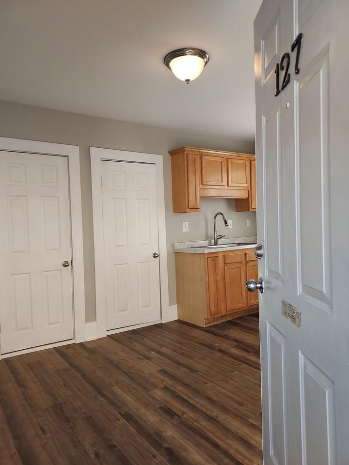 121 - 137 Sharpe Street - Photo 2 of 12