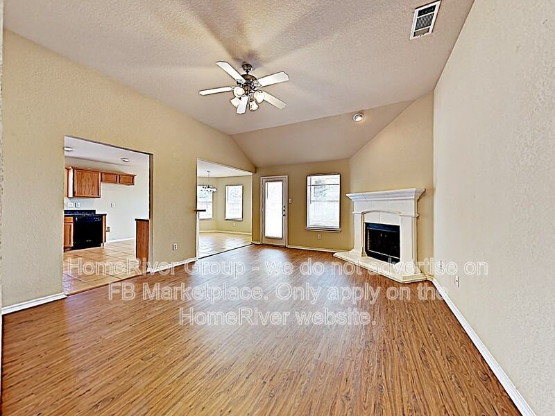 1306 Columbia Dr - Photo 2 of 20