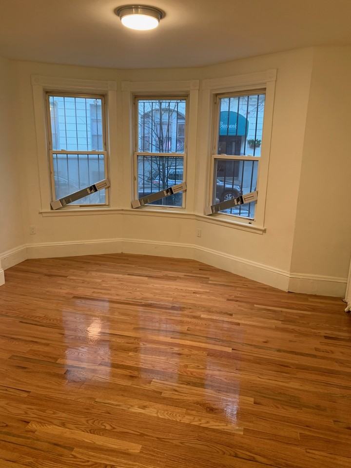 32 Edgerly Road - Photo 2 of 35