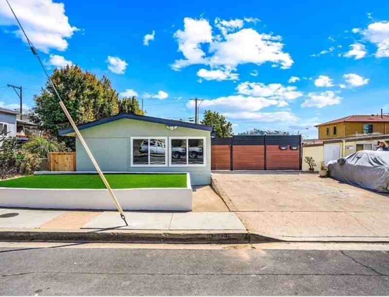 5515 Lauretta St - Photo 2 of 23