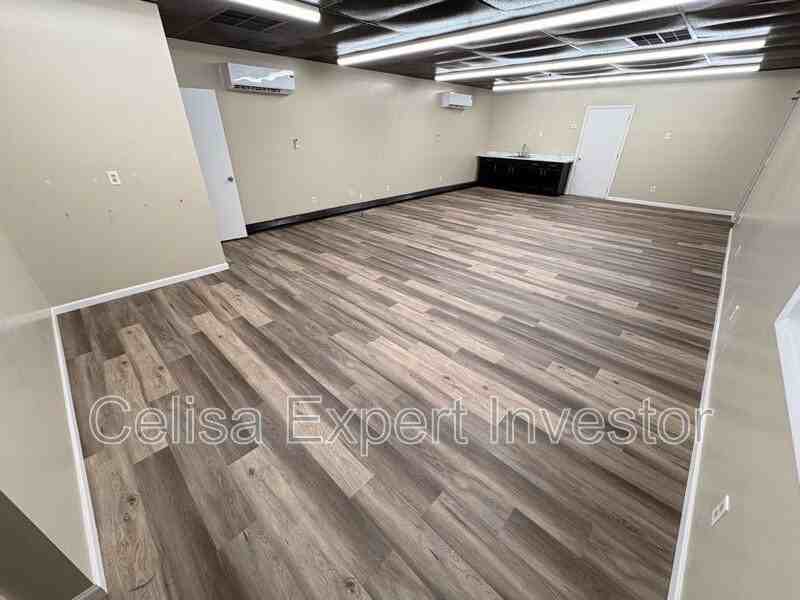 2128 Broadway - Photo 2 of 7