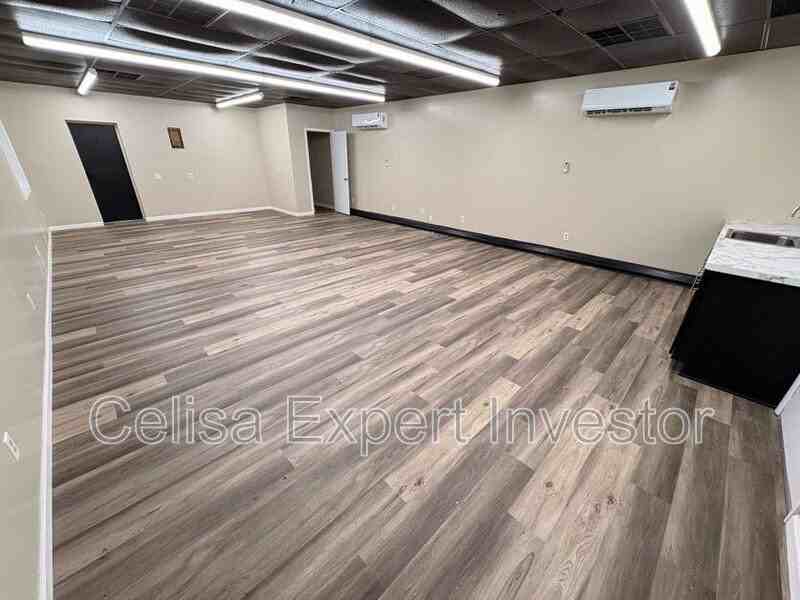 2128 Broadway - Photo 3 of 7