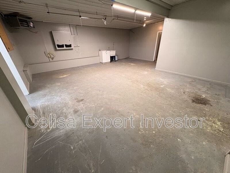 2128 Broadway - Photo 5 of 7