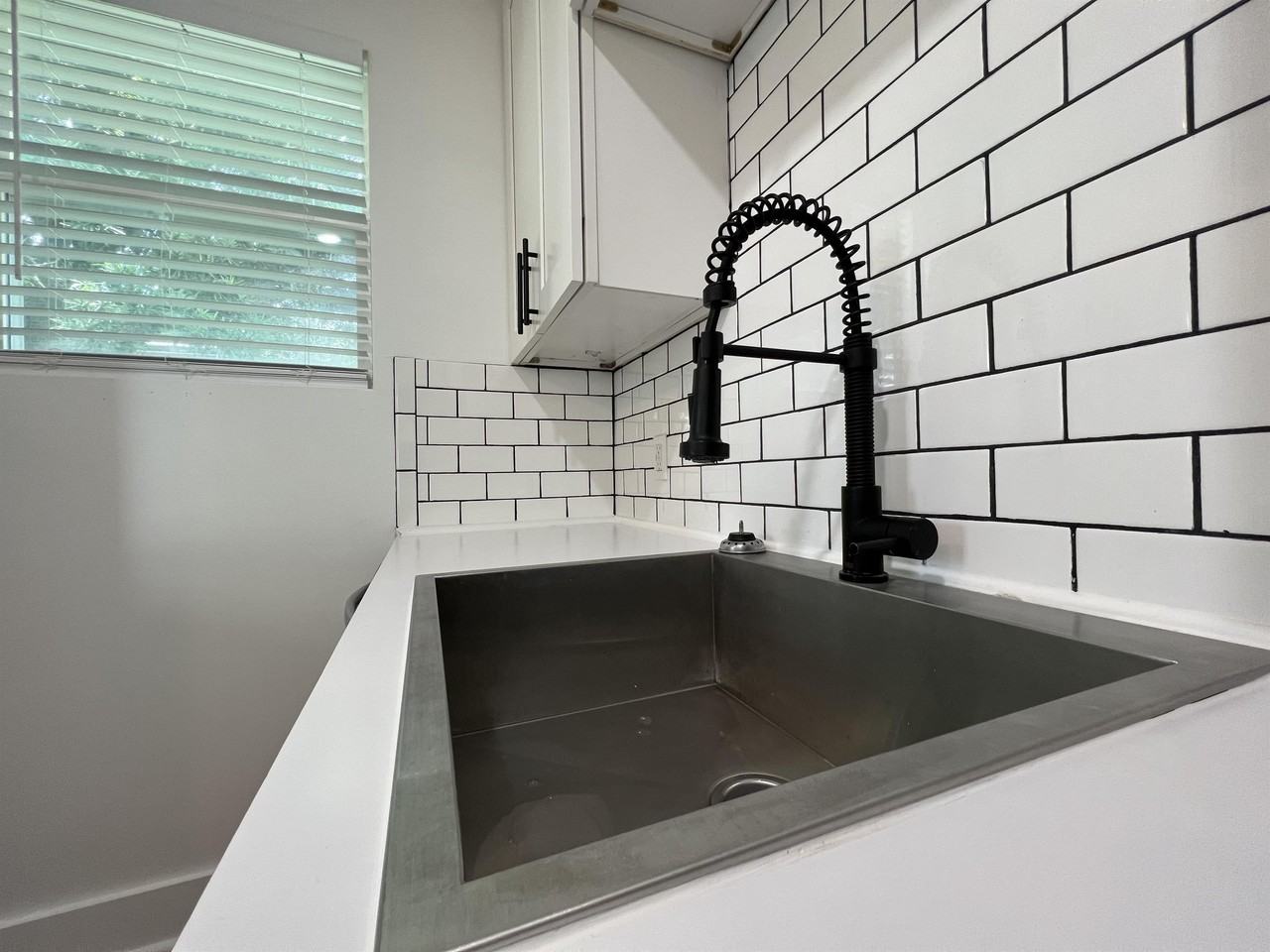 821 2nd Street North - Photo 5 of 30