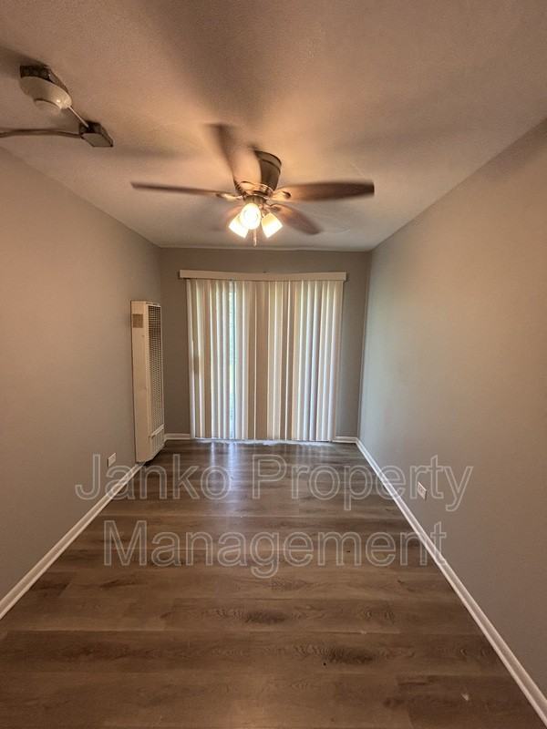 3331 Commercial Ave #9 - Photo 2 of 5