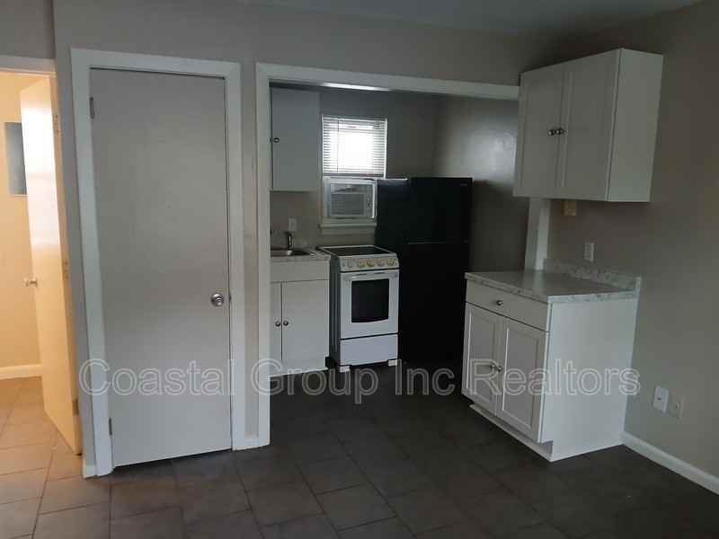 C Ave - Photo 5 of 5