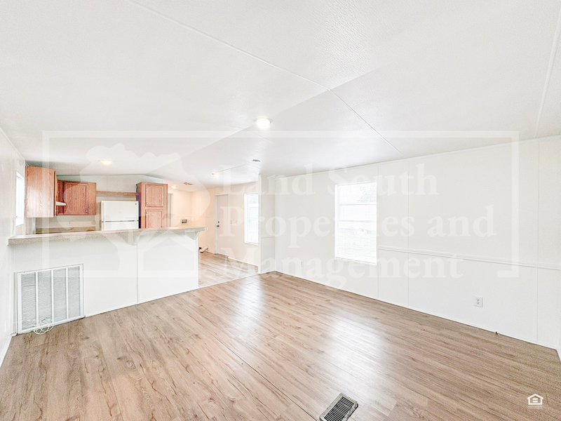 1155 Meadow Lawn St - Photo 5 of 18