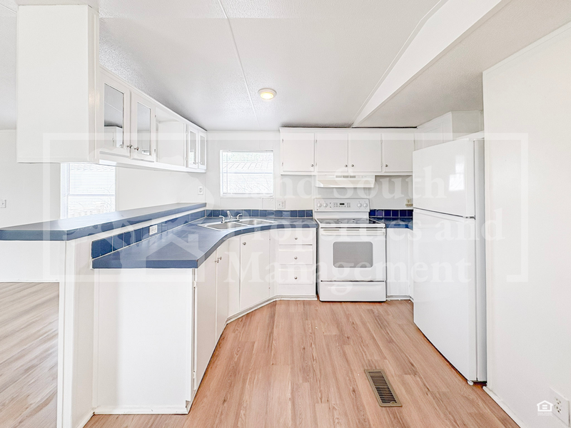 1165 Meadow Lawn St - Photo 5 of 17
