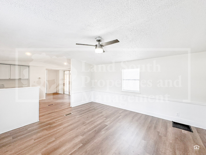 1175 Meadow Lawn St - Photo 3 of 20