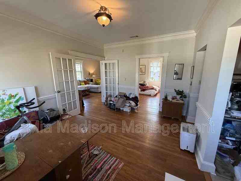 501 Maupas Ave - Photo 6 of 22