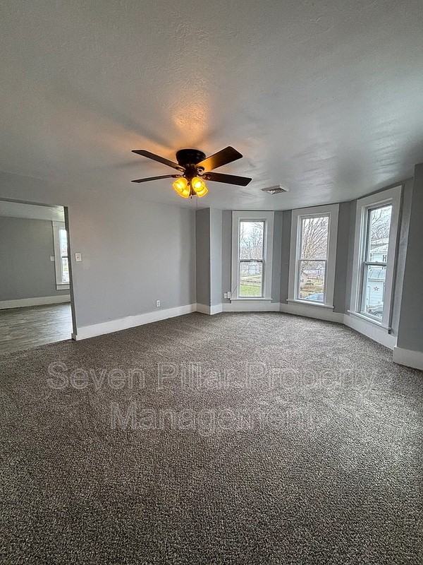 703 E 4th St - Photo 2 of 15