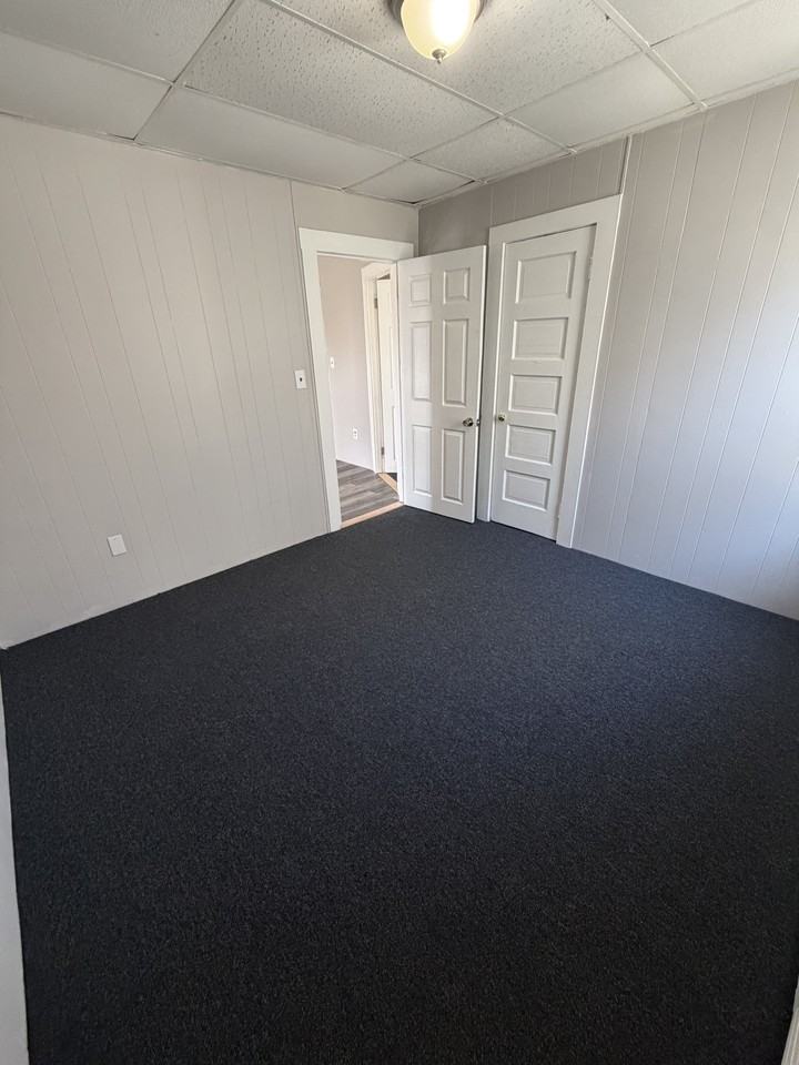 329 North Front Street - Photo 2 of 7