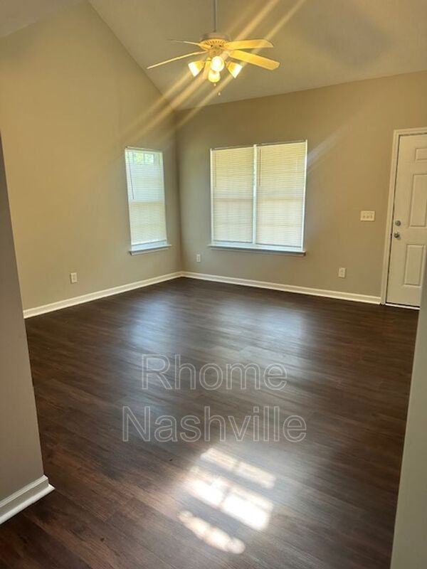 1508 Chestnut Oak Dr - Photo 4 of 19