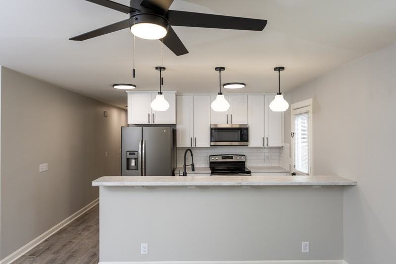 2502 Sharondale Dr #C - Photo 4 of 21