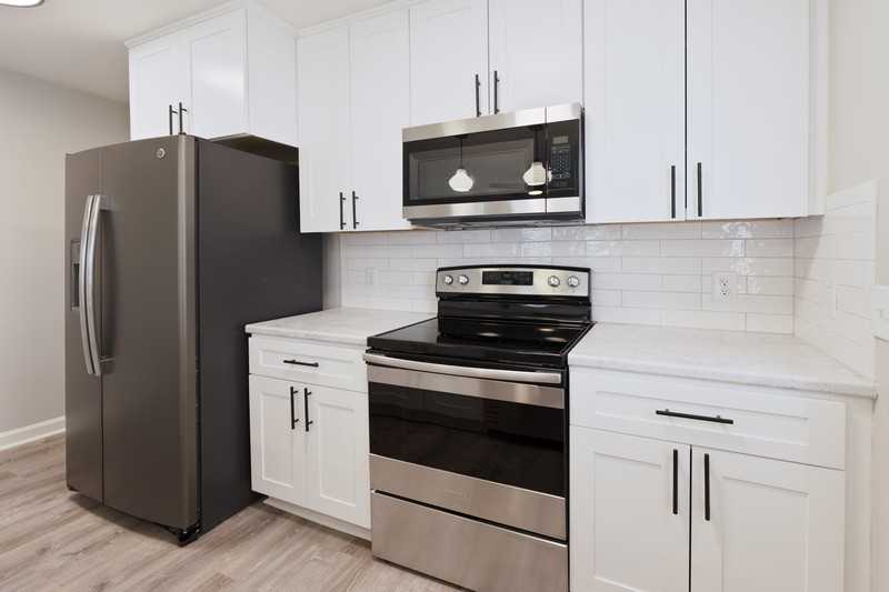 2502 Sharondale Dr #C - Photo 6 of 21