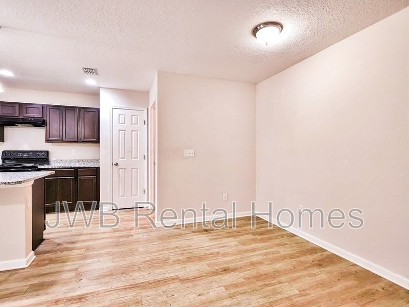 8148 Metto Rd - Photo 4 of 13