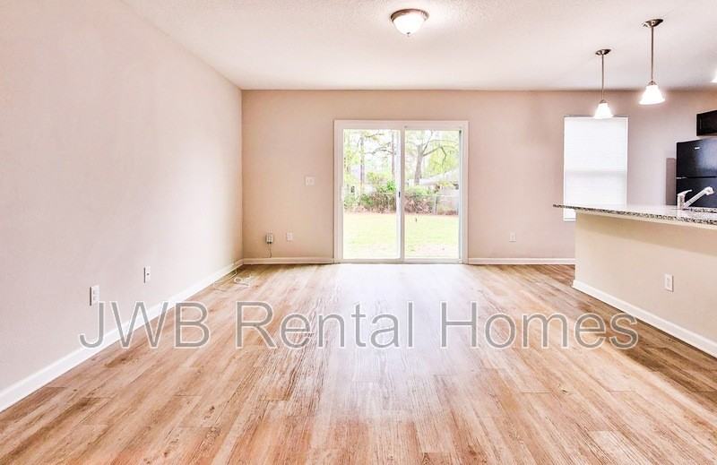 8148 Metto Rd - Photo 6 of 13
