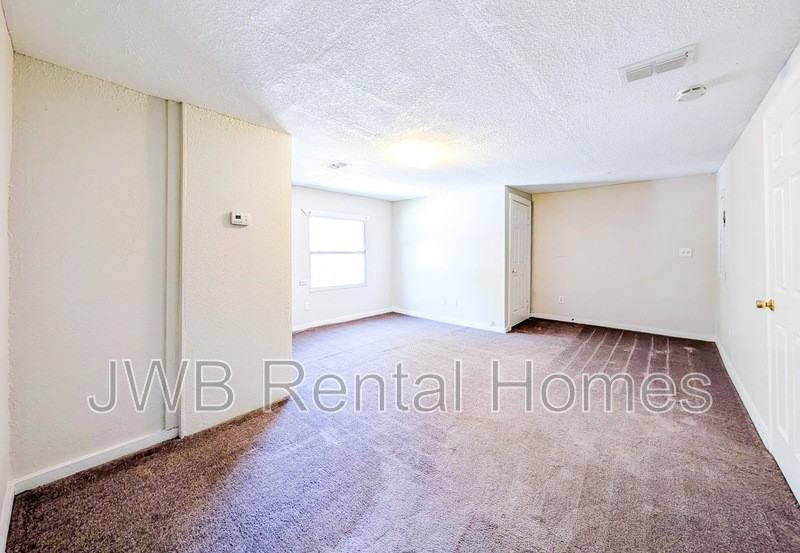 3933 Boulevard #2 - Photo 6 of 13
