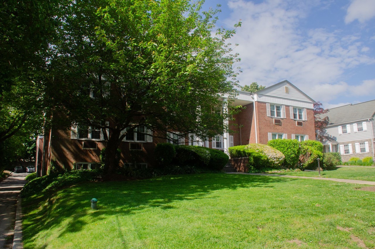 Merioneth Apartments - Photo 3 of 37