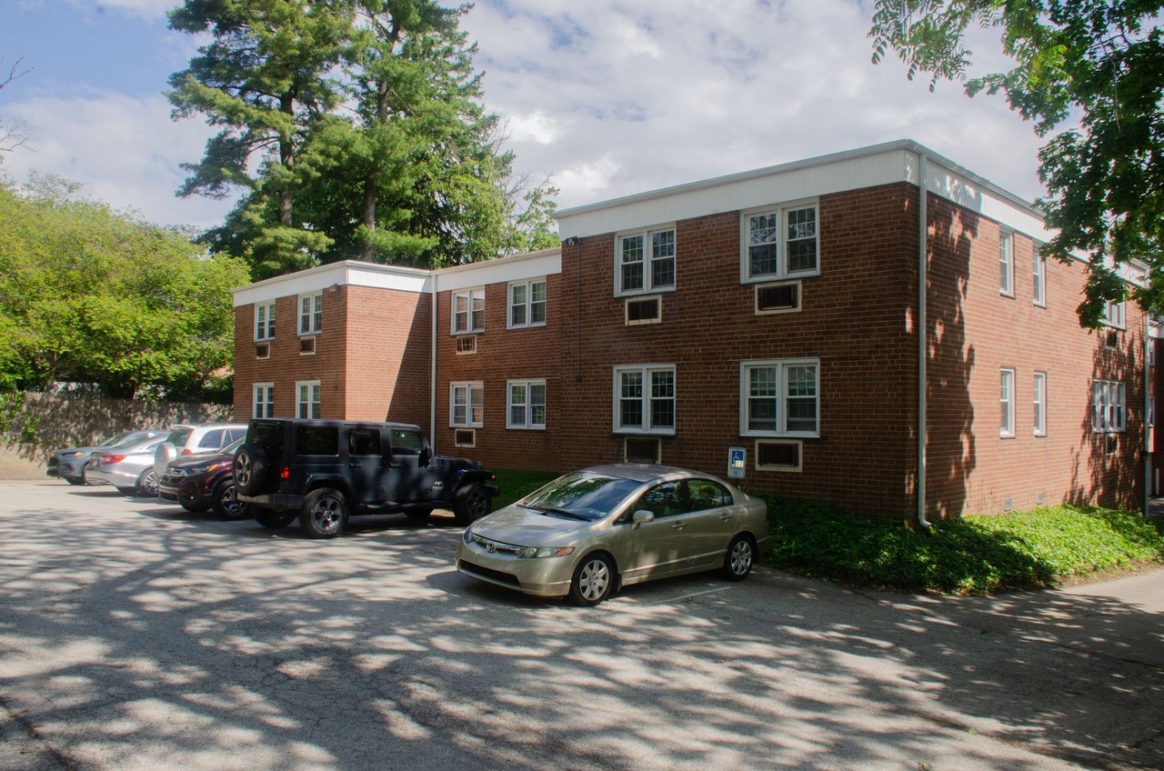 Merioneth Apartments - Photo 4 of 37