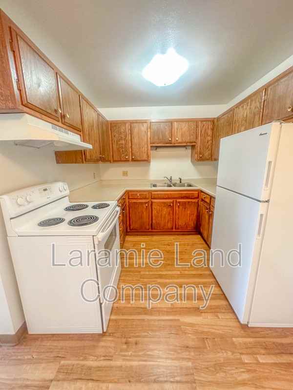 1503 E Baker St - Photo 6 of 7