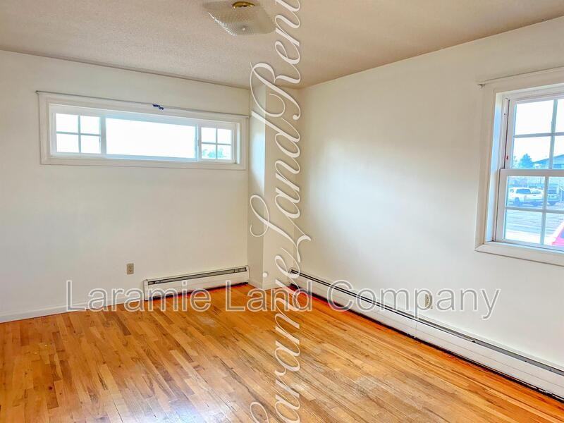 1453 N 5th St - Photo 2 of 8