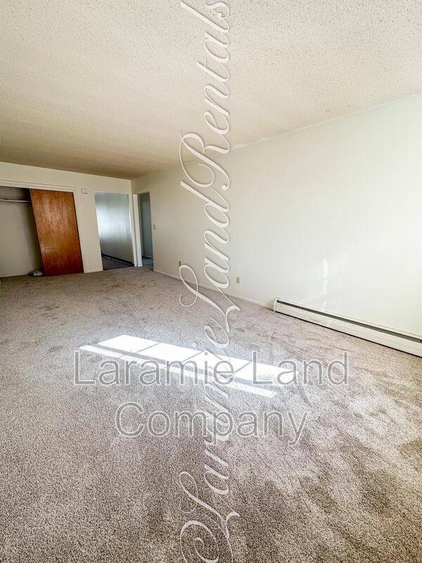 1453 N 5th St - Photo 4 of 8
