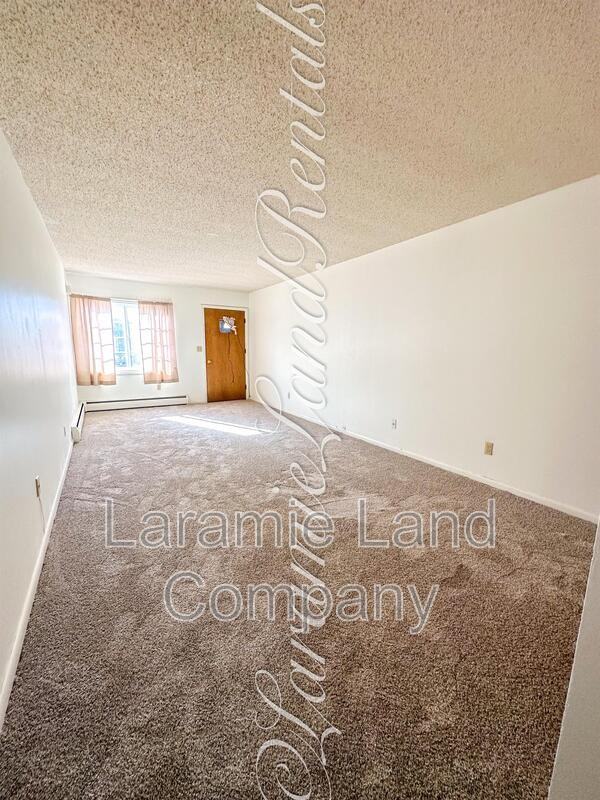 1453 N 5th St - Photo 5 of 8