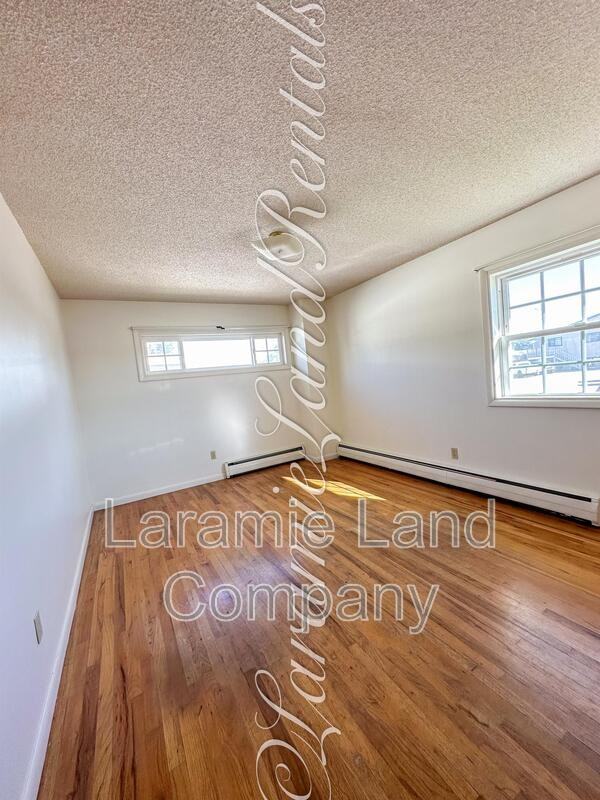 1453 N 5th St - Photo 7 of 8
