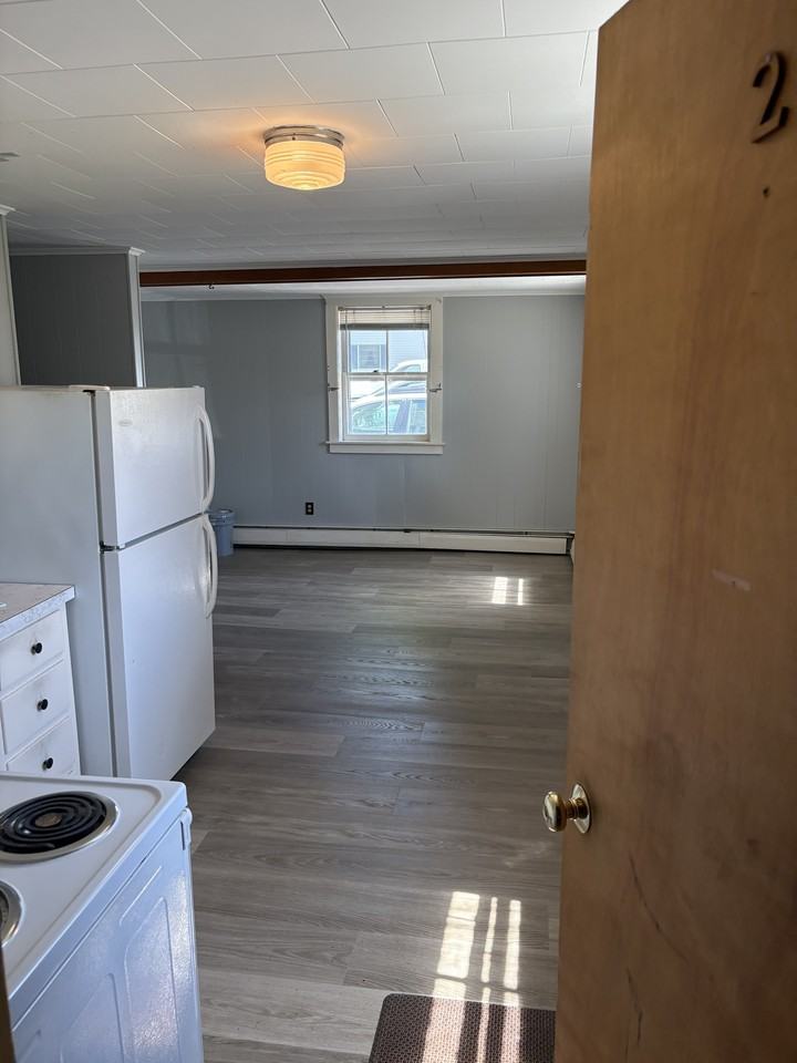 168-174 Main Street - Photo 2 of 12