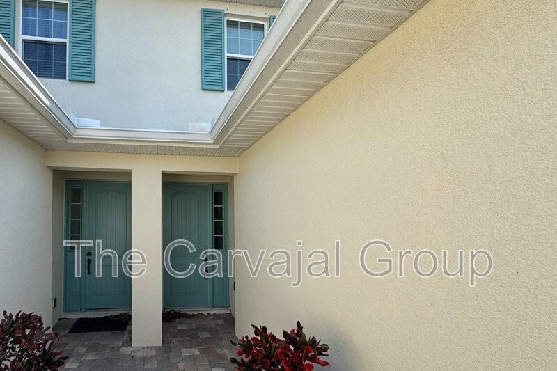 1017 Steven Patrick Ave - Photo 6 of 50