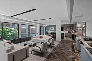 featured image of 20 Burling Ln