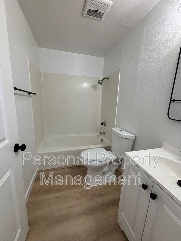 7416 Ne Hazel Dell Ave #42 - Photo 4 of 8