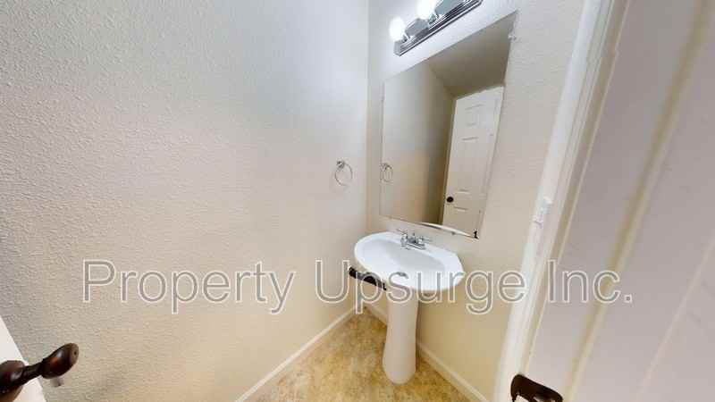 3220 C St #6 - Photo 6 of 23