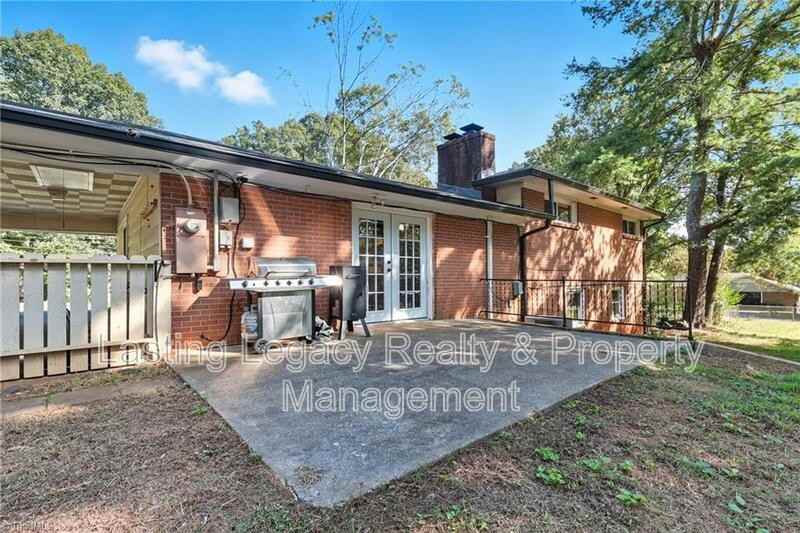 4850 Ellen Ave - Photo 5 of 35