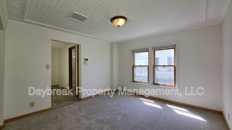 1511 9th St N - Photo 6 of 32