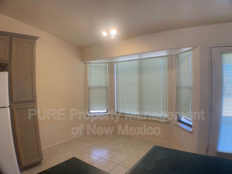 4108 Abbey Rd - Photo 6 of 14