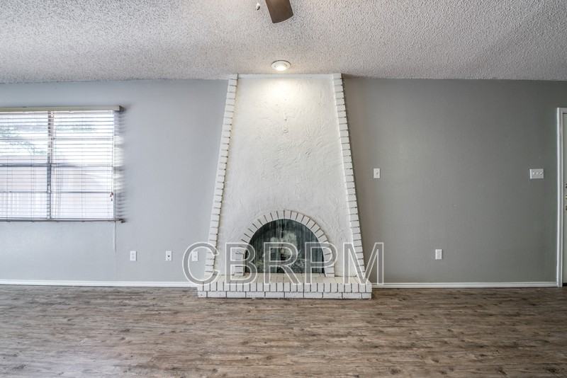 5332 Kenosha Ave - Photo 4 of 28